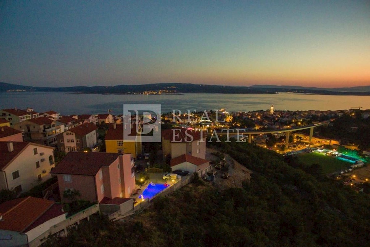 CRIKVENICA - vila z bazenom in fantastičnim razgledom