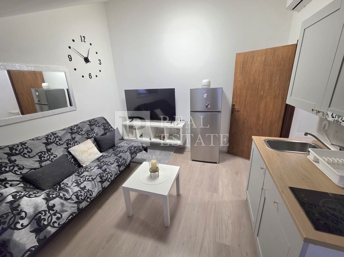 SELCE - moderno opremljeno enosobno stanovanje