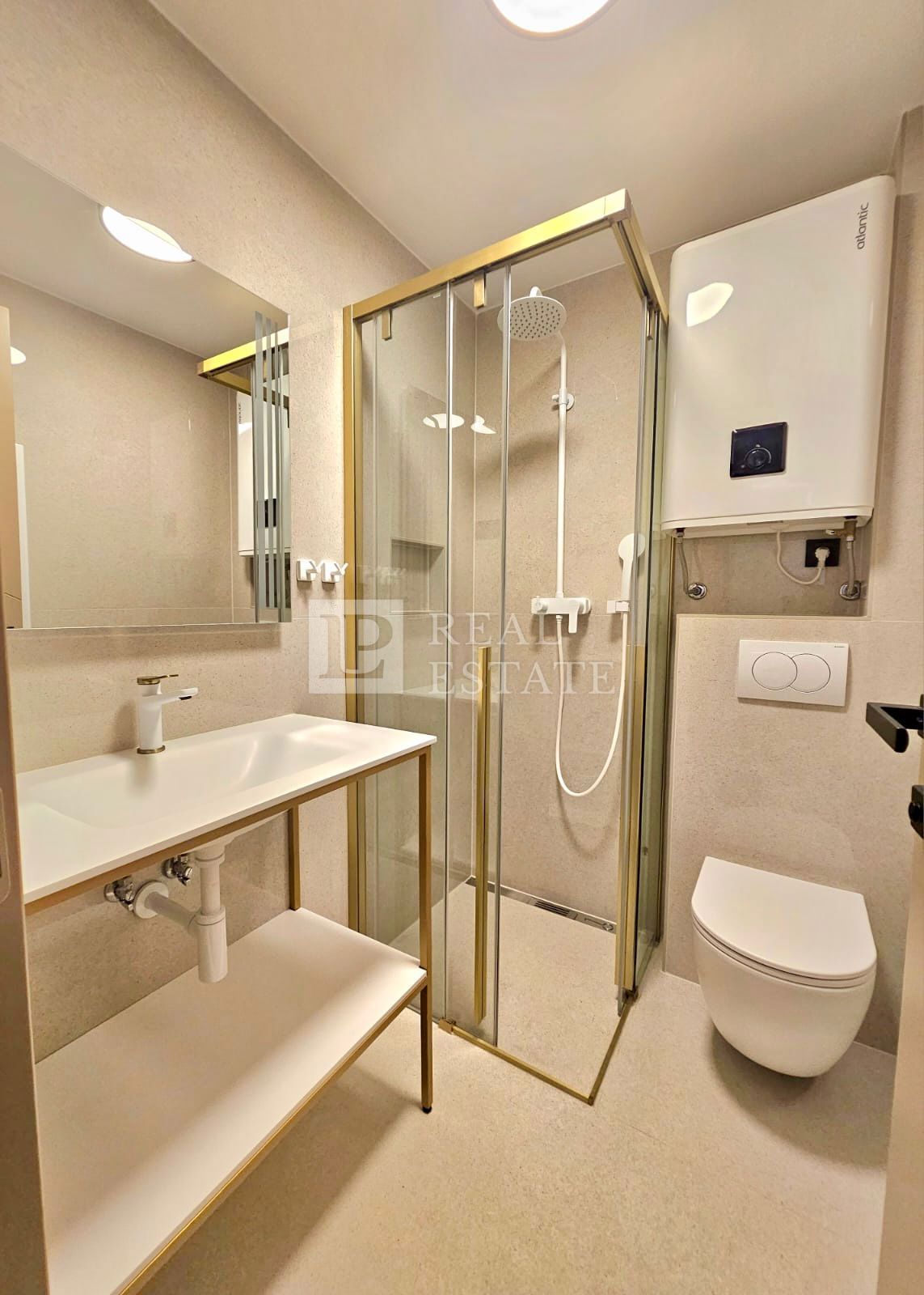 CRIKVENICA - ekskluzivno stanovanje v središču mesta