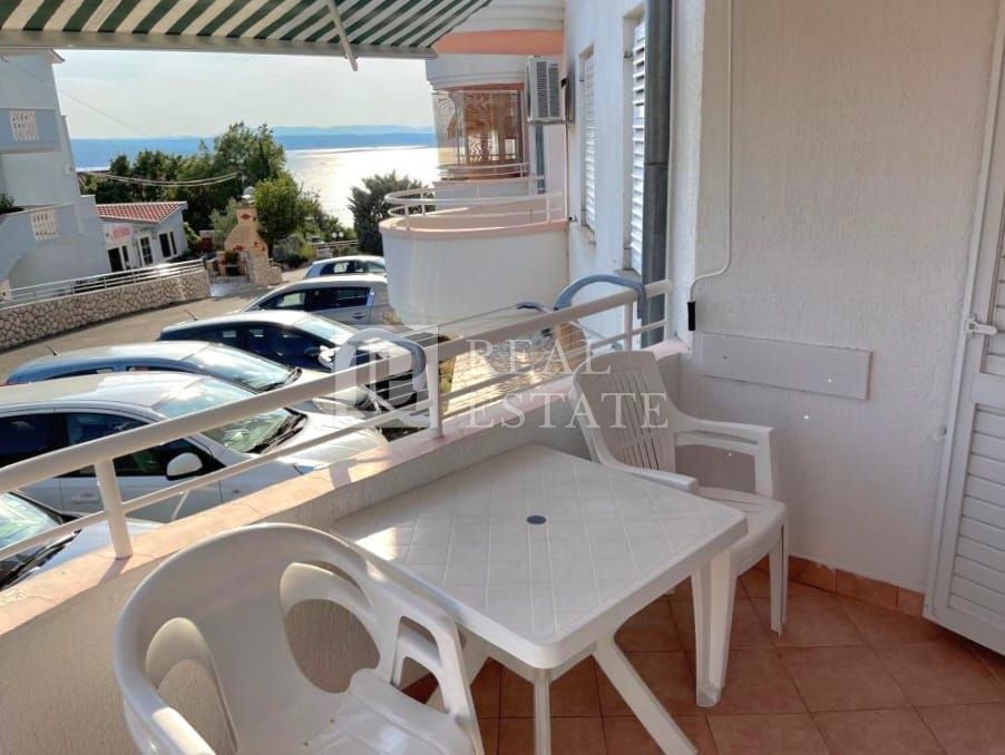 CRIKVENICA - 2-sobno stanovanje 500 metrov od morja