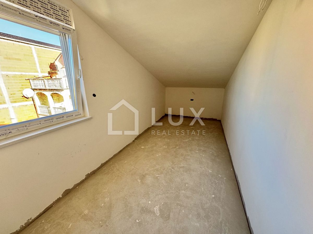 CRIKVENICA - penthouse 100m2 v novogradnji