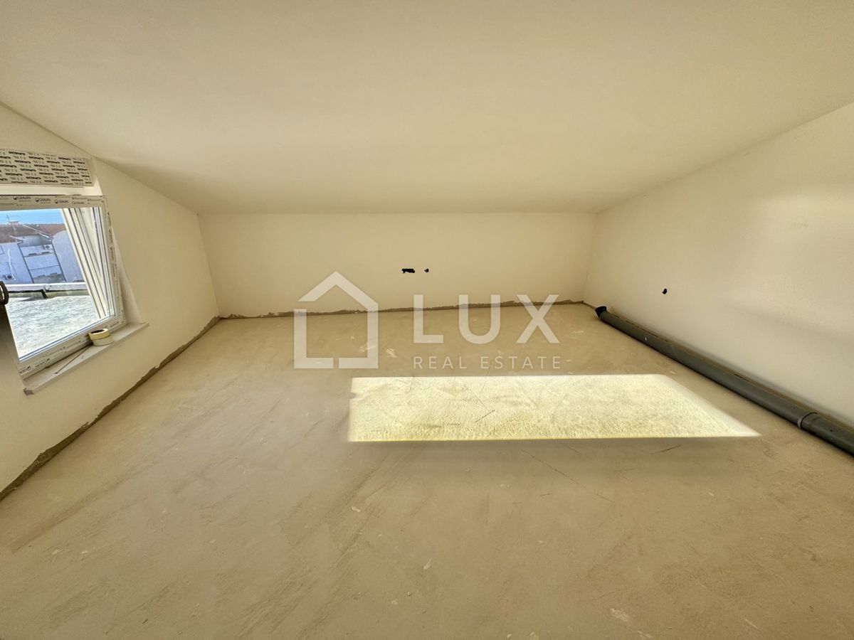 CRIKVENICA - penthouse 100m2 v novogradnji