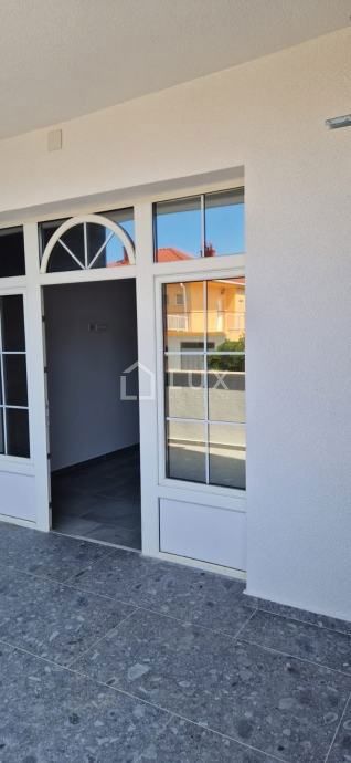 CRIKVENICA - stanovanje, visoko pritličje, 47m2