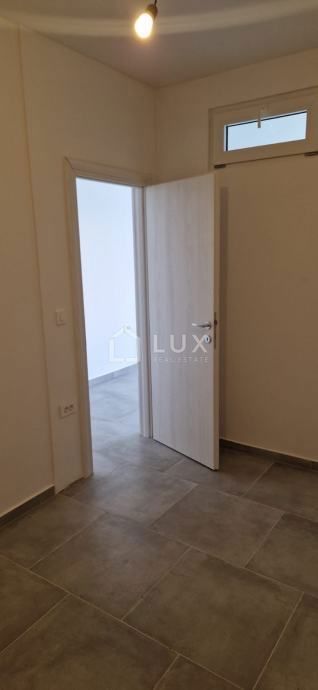 CRIKVENICA - stanovanje, visoko pritličje, 47m2