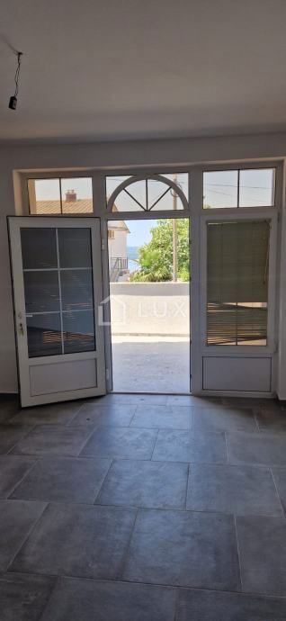 CRIKVENICA - stanovanje, visoko pritličje, 47m2