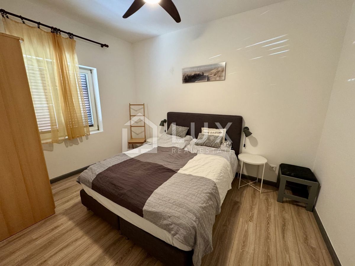 DRAMALJ - apartmajska hiša 2. red do morja