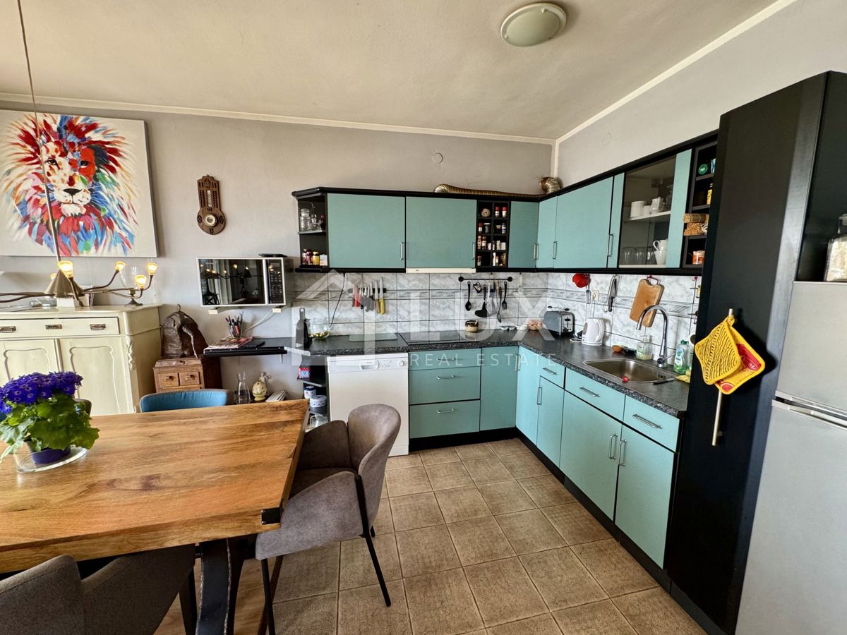 DRAMALJ - apartmajska hiša 2. red do morja