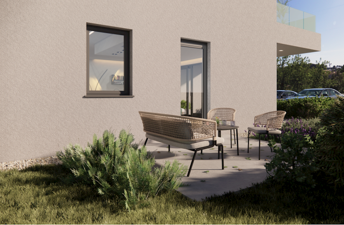 Rovinj - pritlični apartma z vrtom