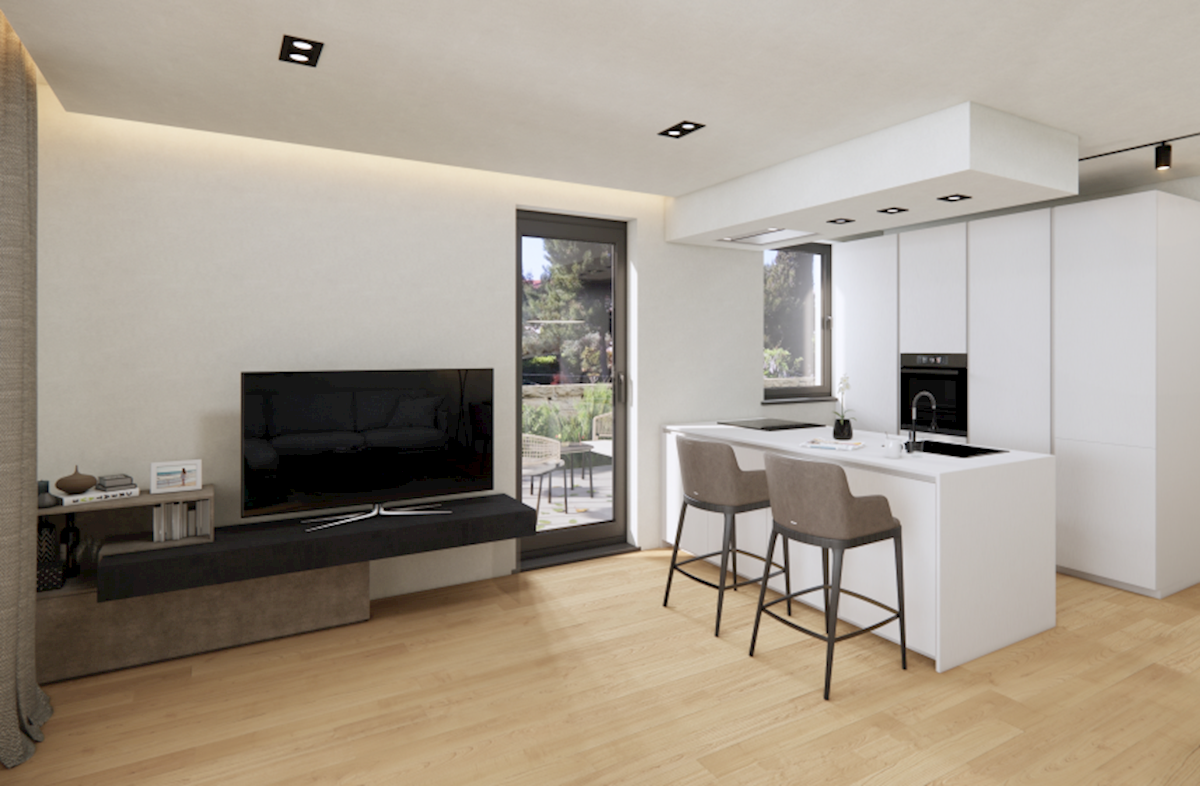 Rovinj - pritlični apartma z vrtom