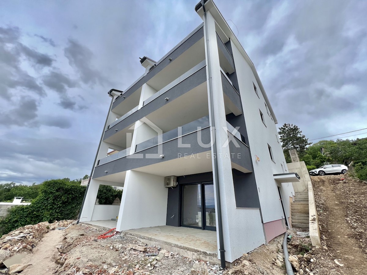 DRAMALJ - novogradnja, stanovanje 118m2, pogled na morje