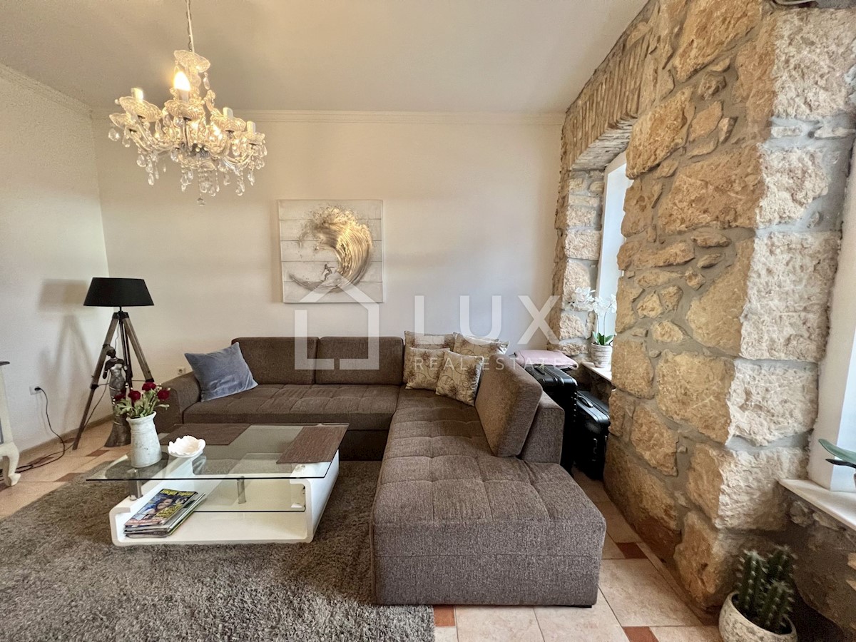 CRIKVENICA - dva apartmaja v centru mesta
