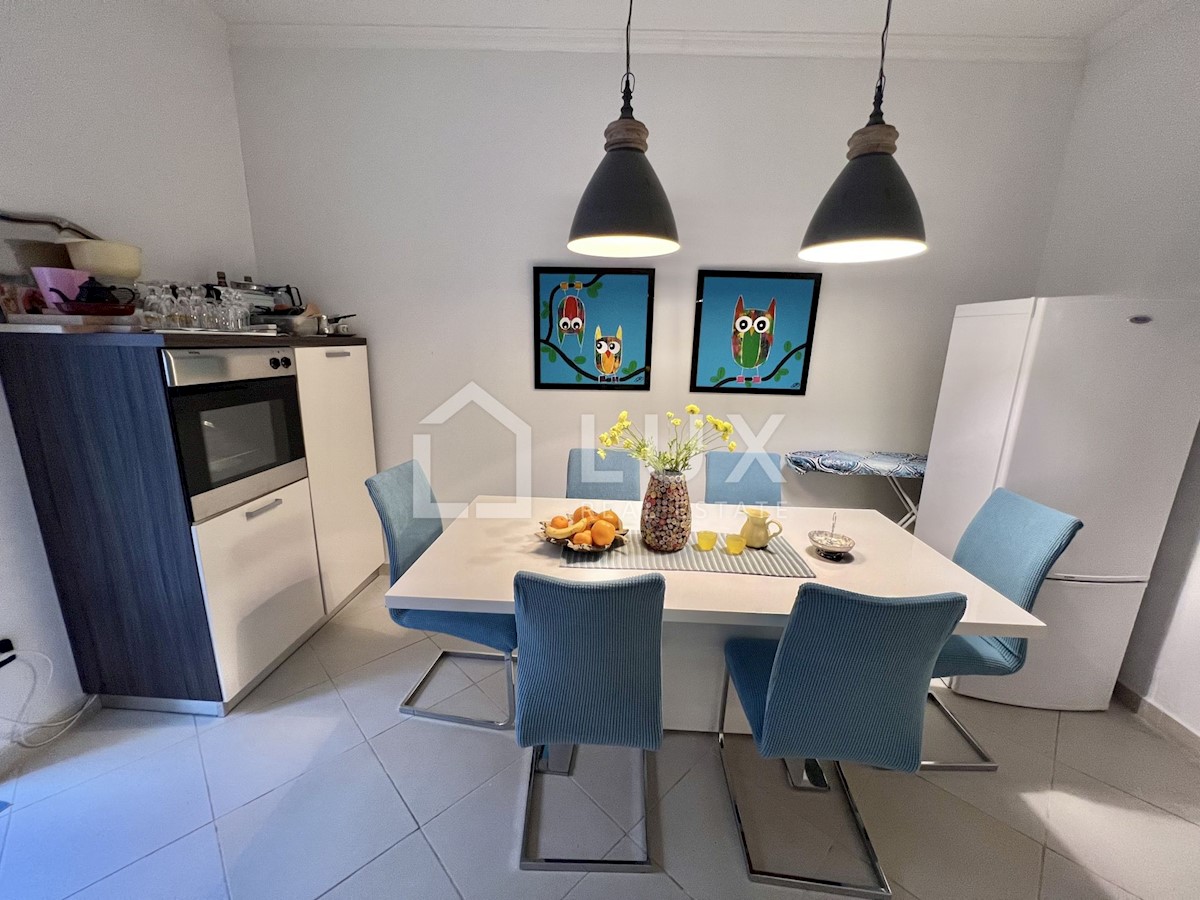 CRIKVENICA - dva apartmaja v centru mesta
