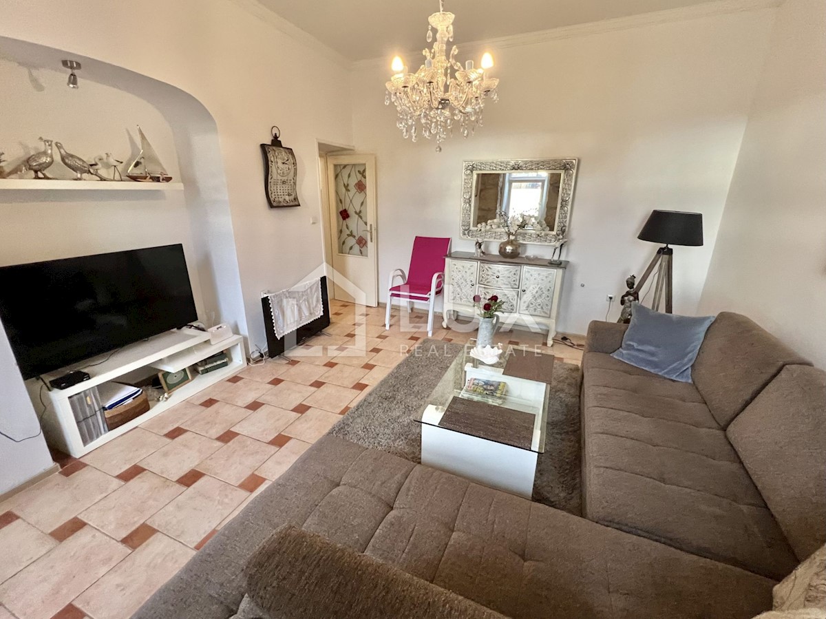 CRIKVENICA - dva apartmaja v centru mesta