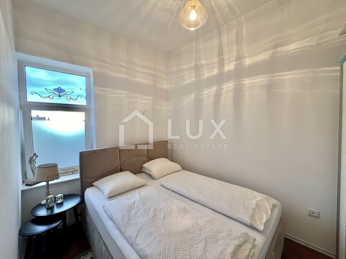 CRIKVENICA - dva apartmaja v centru mesta