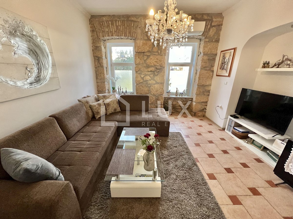 CRIKVENICA - dva apartmaja v centru mesta