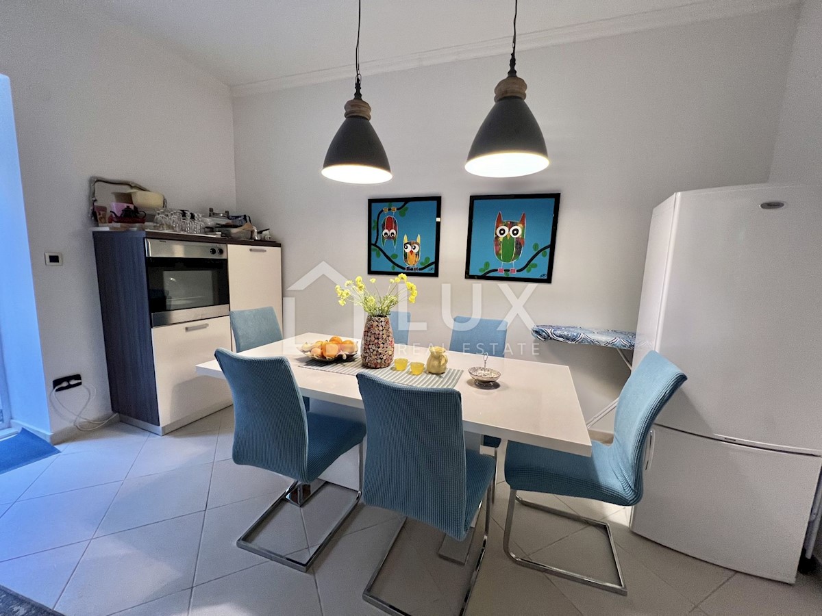 CRIKVENICA - dva apartmaja v centru mesta