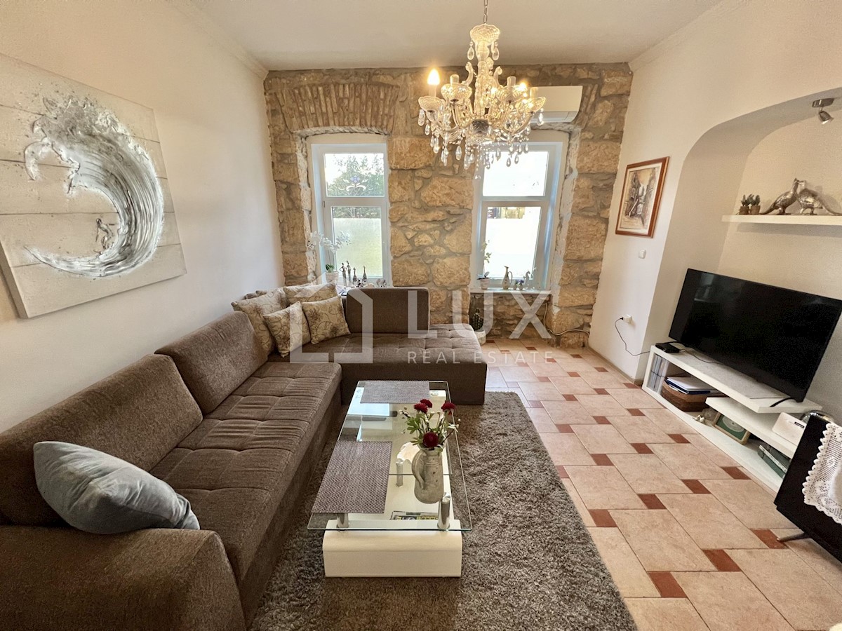 CRIKVENICA - dva apartmaja v centru mesta