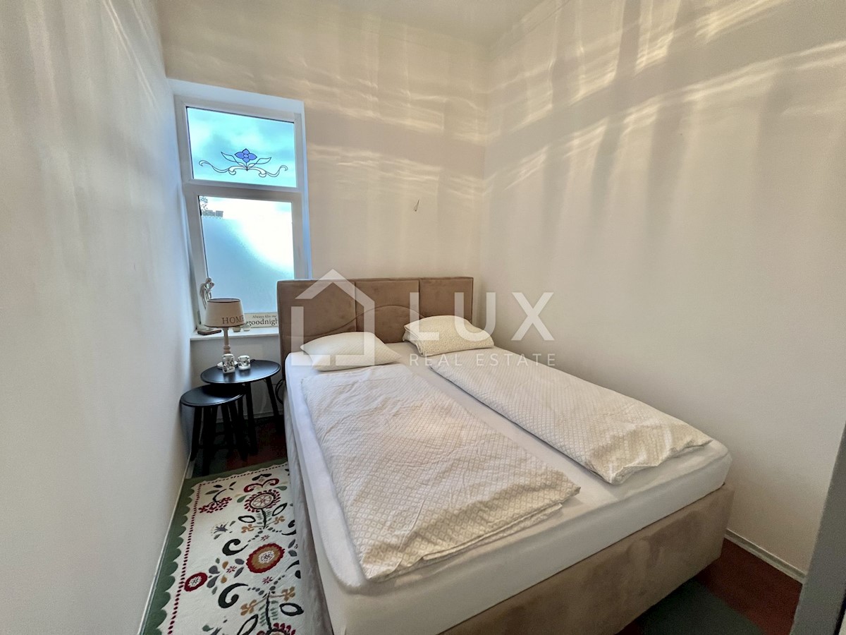 CRIKVENICA - dva apartmaja v centru mesta