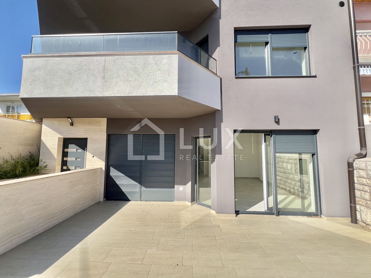CRIKVENICA - stanovanje v pritličju novogradnje