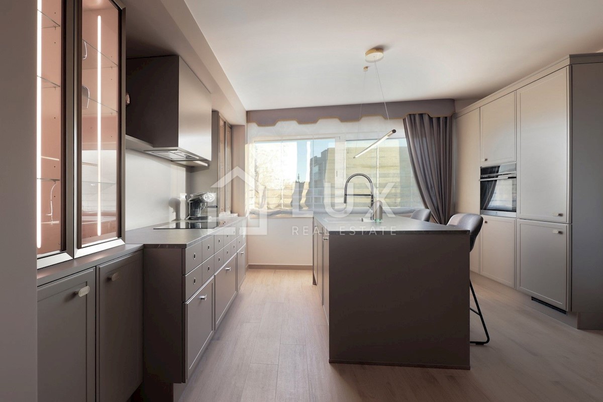 ROVINJ - luksuzno stanovanje 145m2