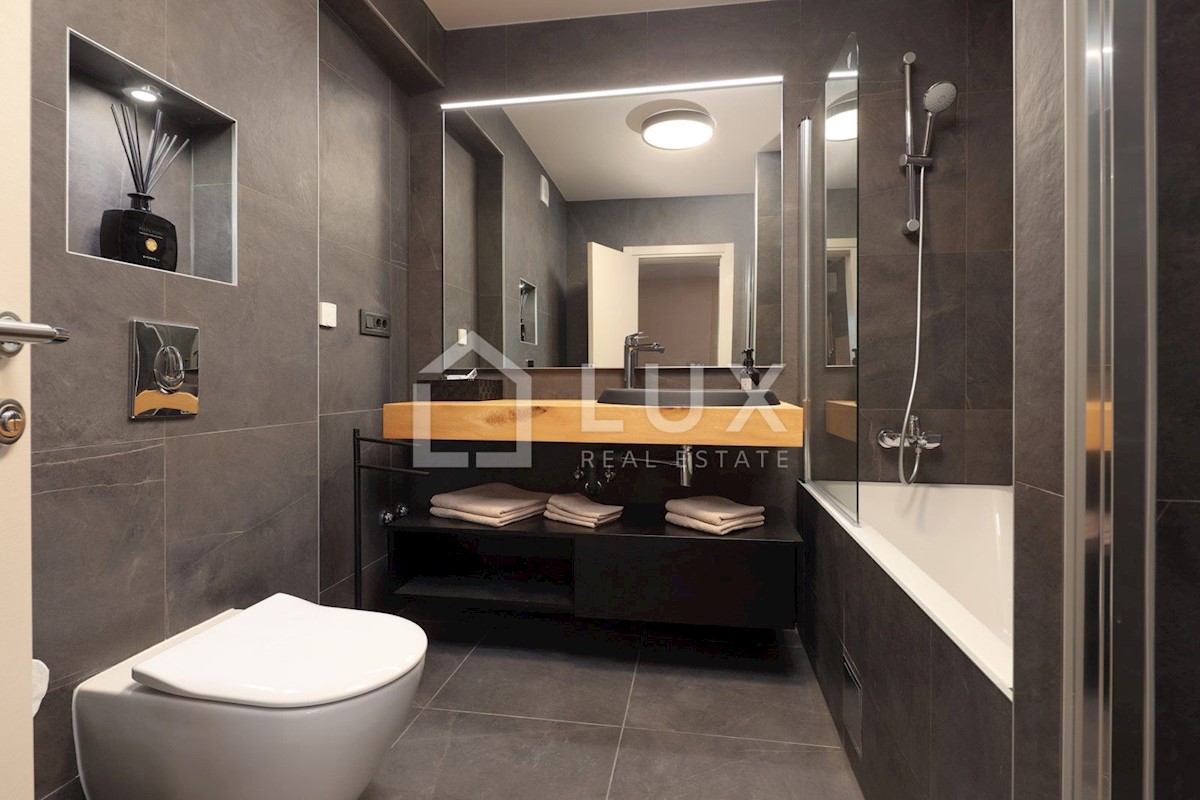 ROVINJ - luksuzno stanovanje 145m2