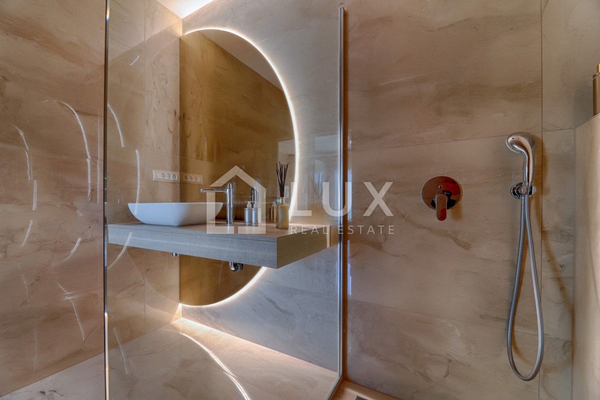 ROVINJ - luksuzno stanovanje 145m2