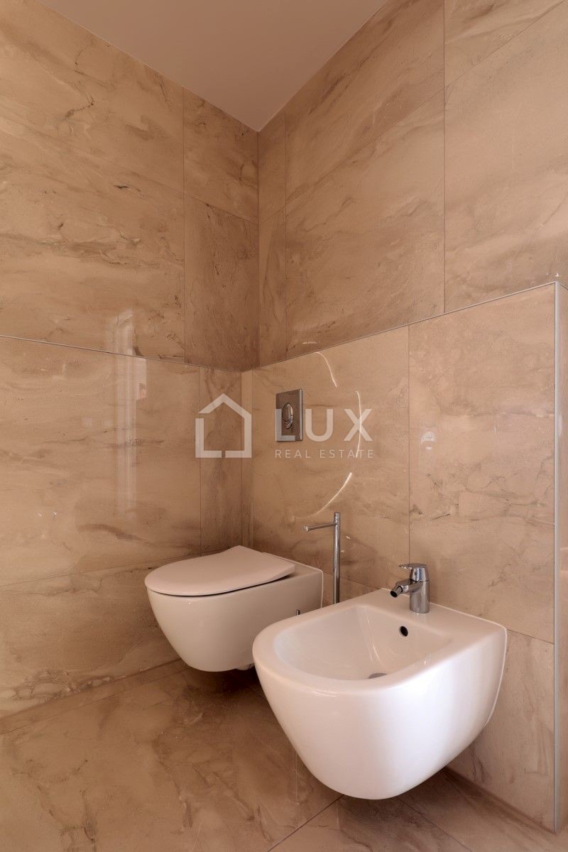 ROVINJ - luksuzno stanovanje 145m2
