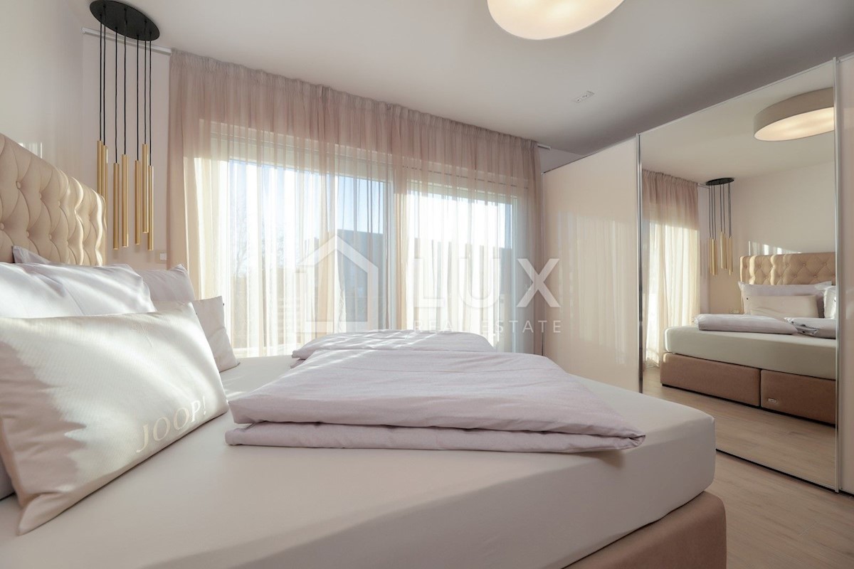 ROVINJ - luksuzno stanovanje 145m2