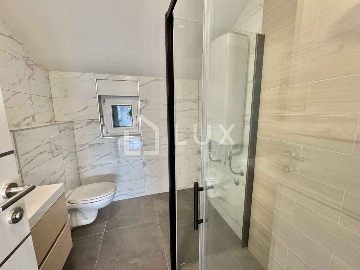 CRIKVENICA - dva apartmaja, 106m2, 150m do morja, novogradnja