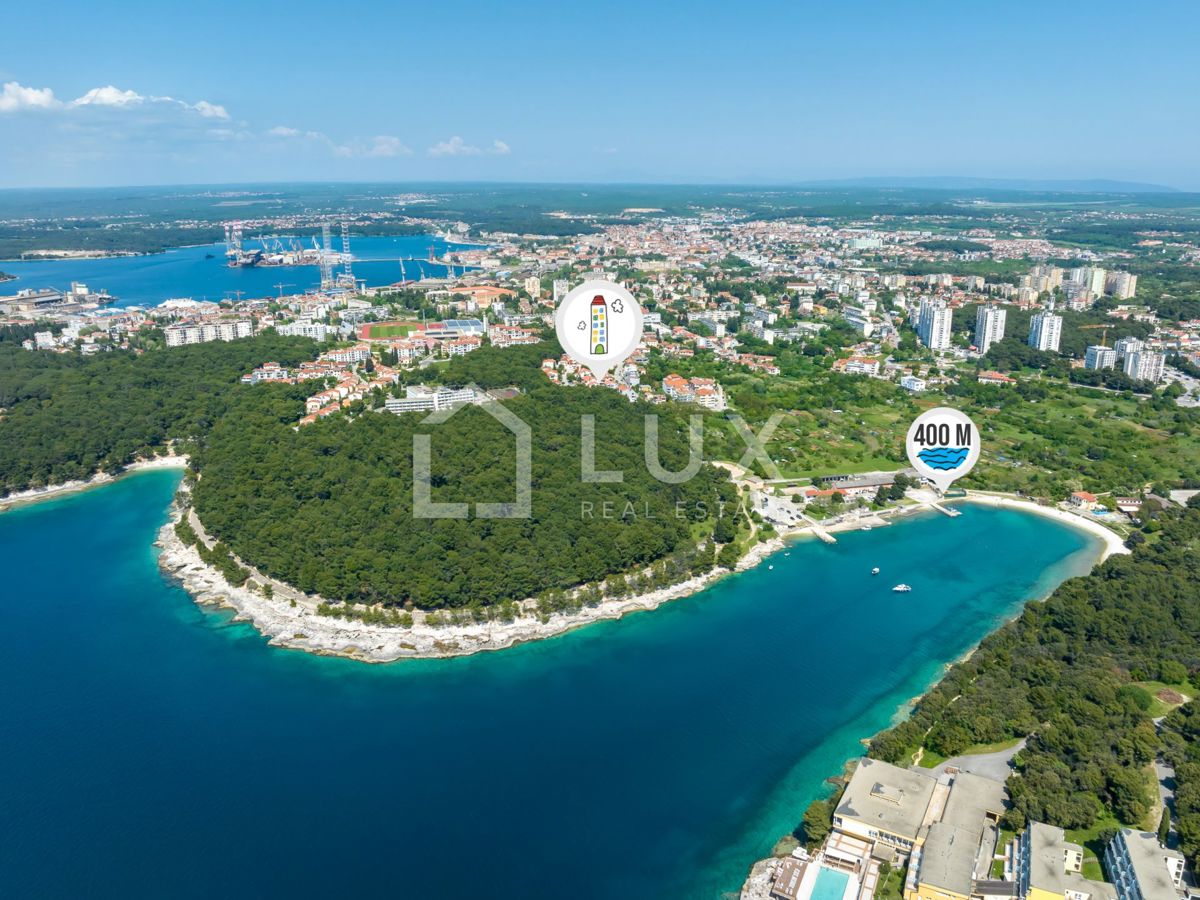 PULA - stanovanje z garažo, 400m od morja