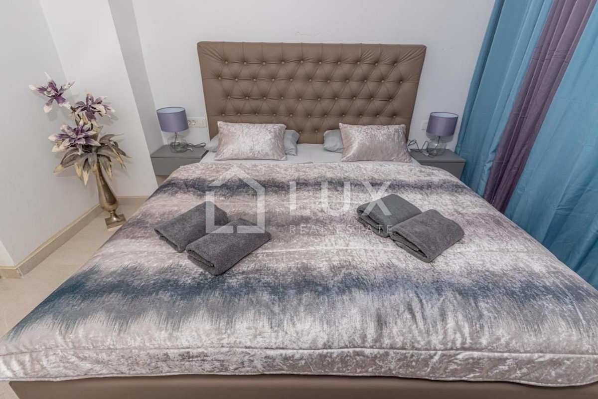 CRIKVENICA - apartmajska vila z bazenom