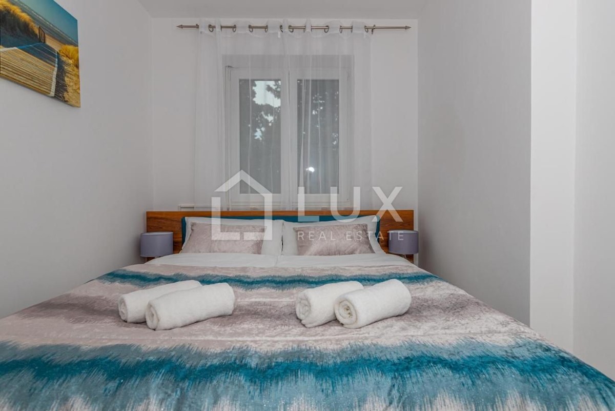 CRIKVENICA - apartmajska vila z bazenom