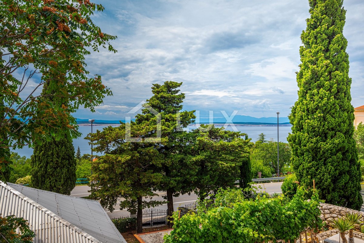 CRIKVENICA - apartmajska vila z bazenom