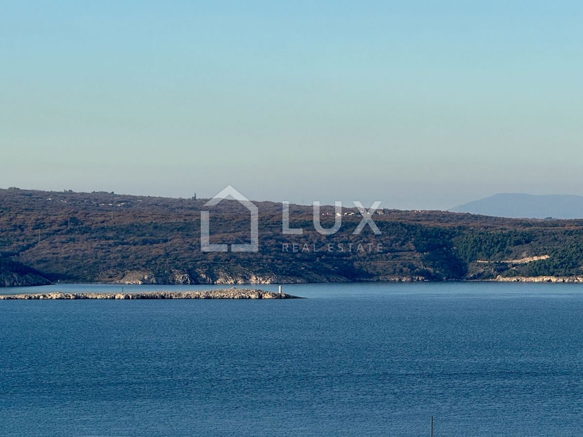 CRIKVENICA - penthouse 182m2, 3 parkirna mesta