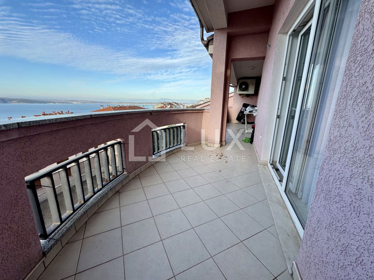 CRIKVENICA - penthouse 182m2, 3 parkirna mesta