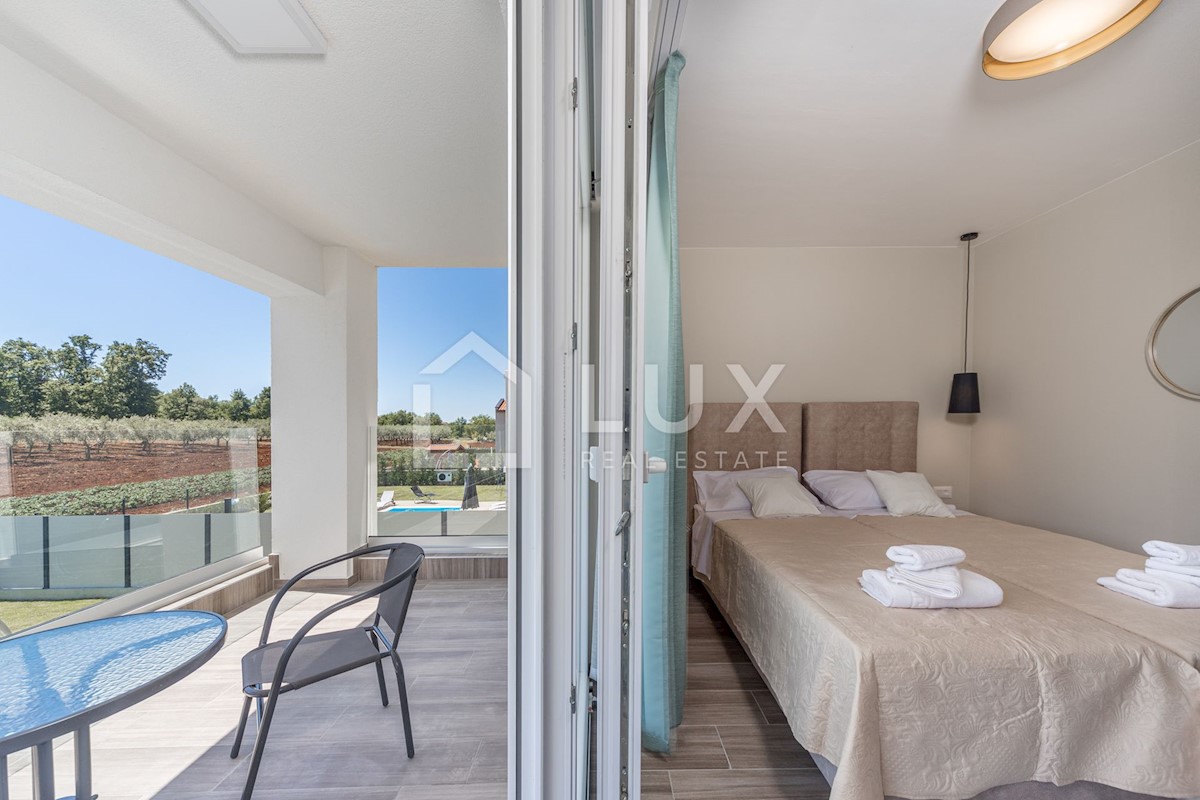 POREČ - luksuzna vila z bazenom