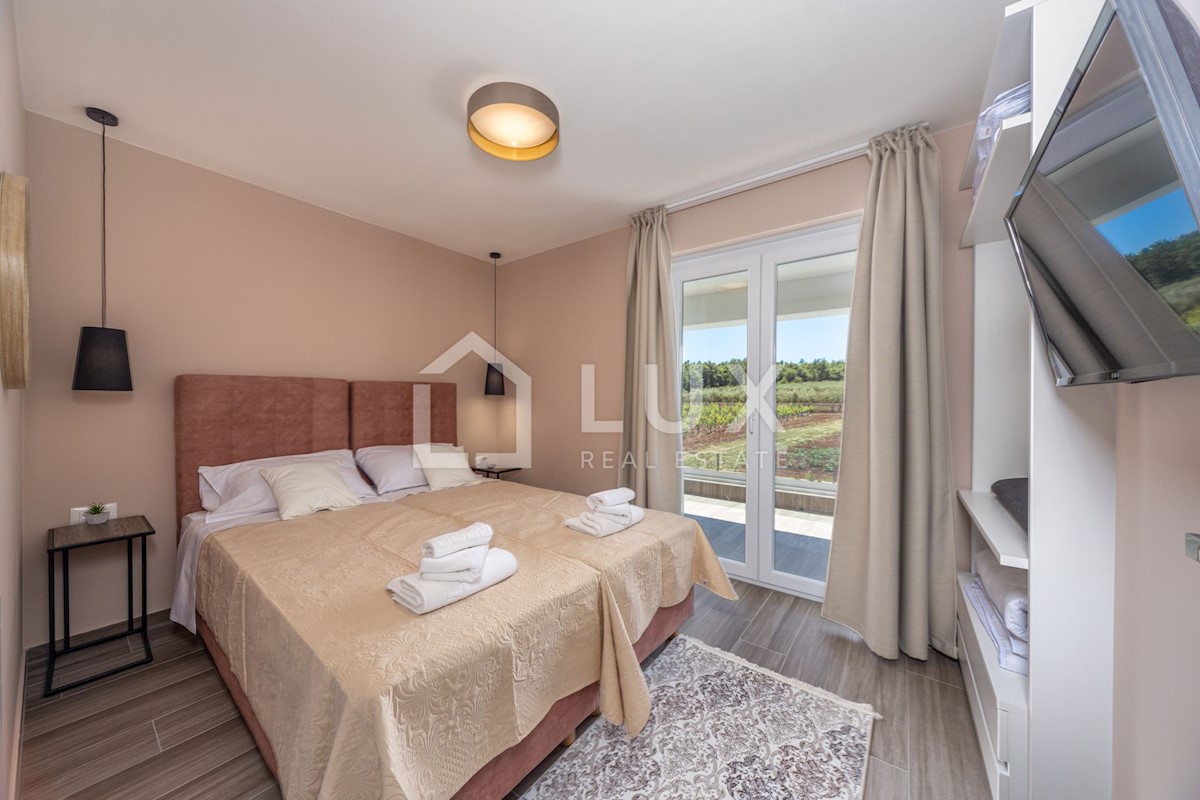 POREČ - luksuzna vila z bazenom