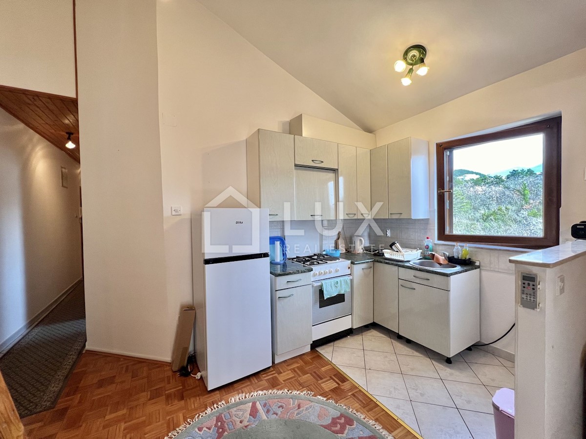 CRIKVENICA - dvosobni apartma 42m2, pogled na morje