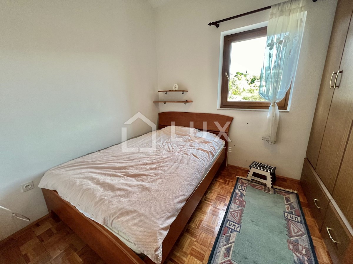 CRIKVENICA - dvosobni apartma 42m2, pogled na morje
