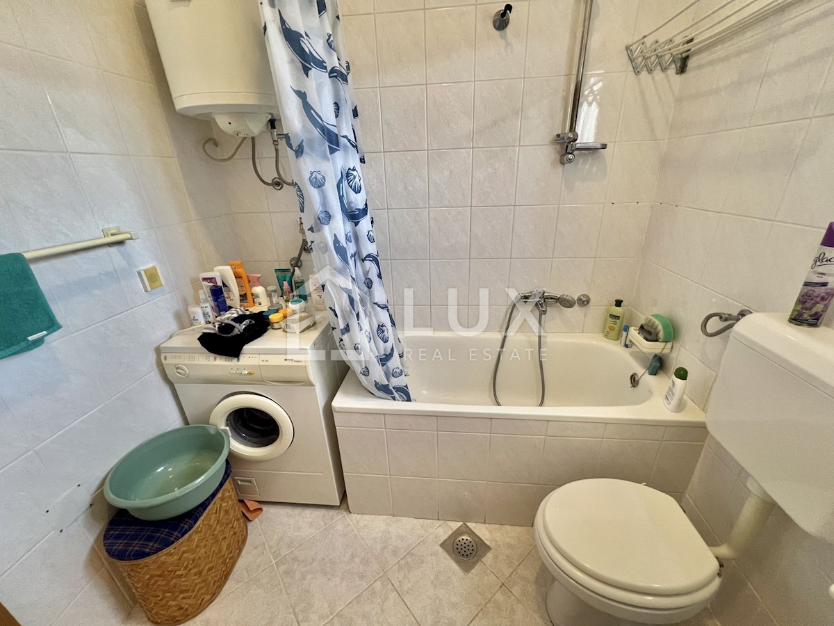 CRIKVENICA - dvosobni apartma 42m2, pogled na morje