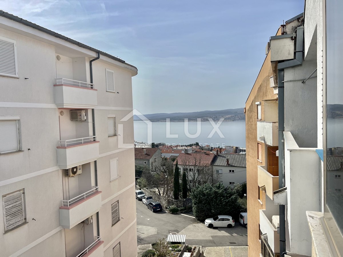 CRIKVENICA - dvosobni apartma 42m2, pogled na morje