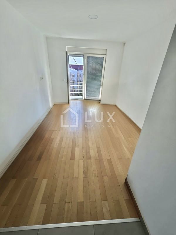 CRIKVENICA - apartma 52m2, druga vrsta do morja