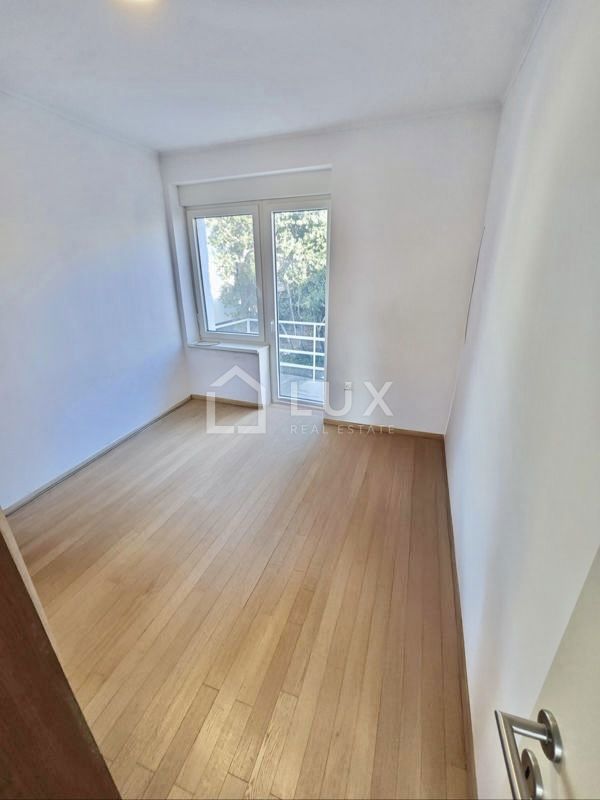 CRIKVENICA - apartma 52m2, druga vrsta do morja