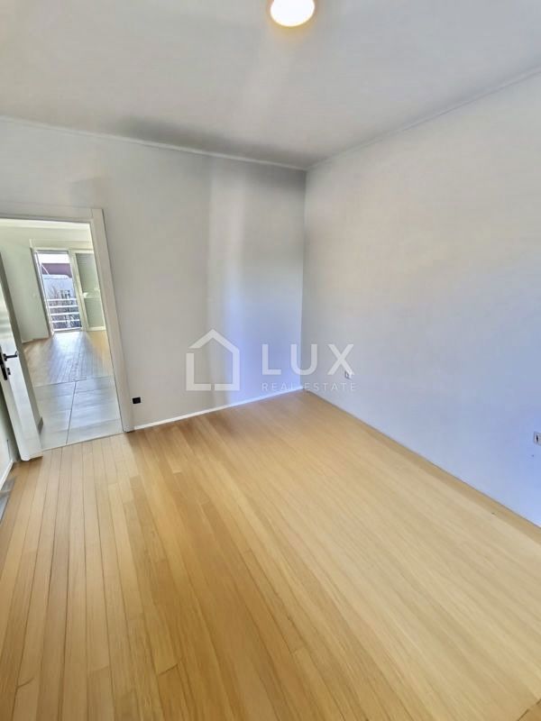 CRIKVENICA - apartma 52m2, druga vrsta do morja