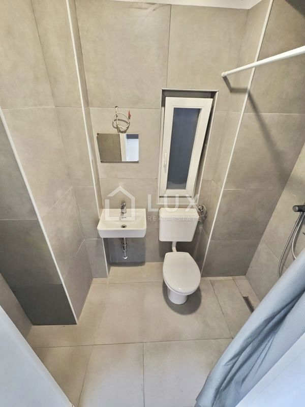 CRIKVENICA - apartma 52m2, druga vrsta do morja