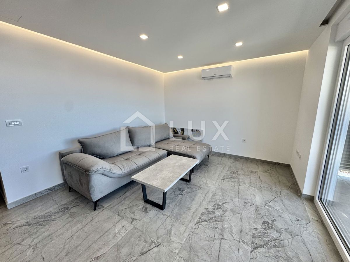 CRIKVENICA - stanovanje 62m2, opremljeno, novogradnja