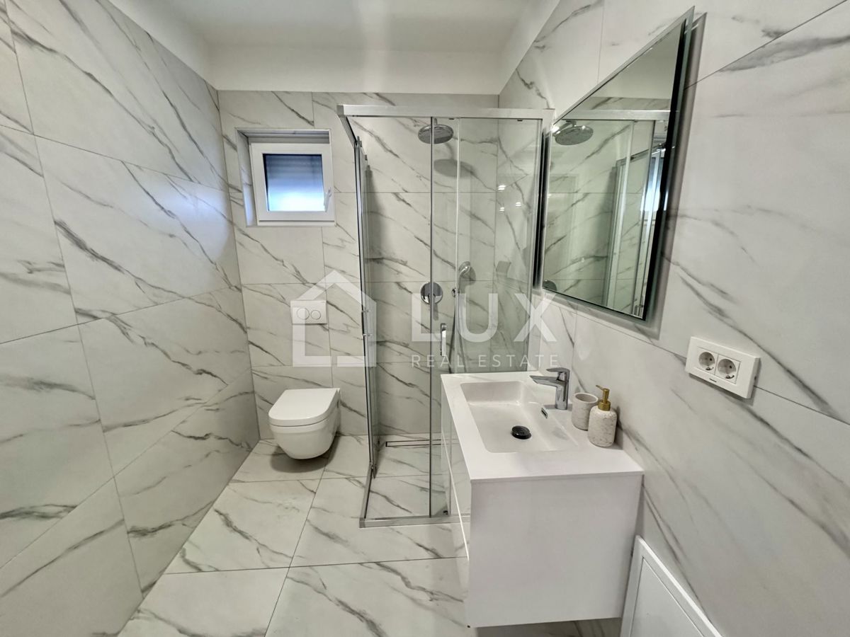 CRIKVENICA - stanovanje 62m2, opremljeno, novogradnja