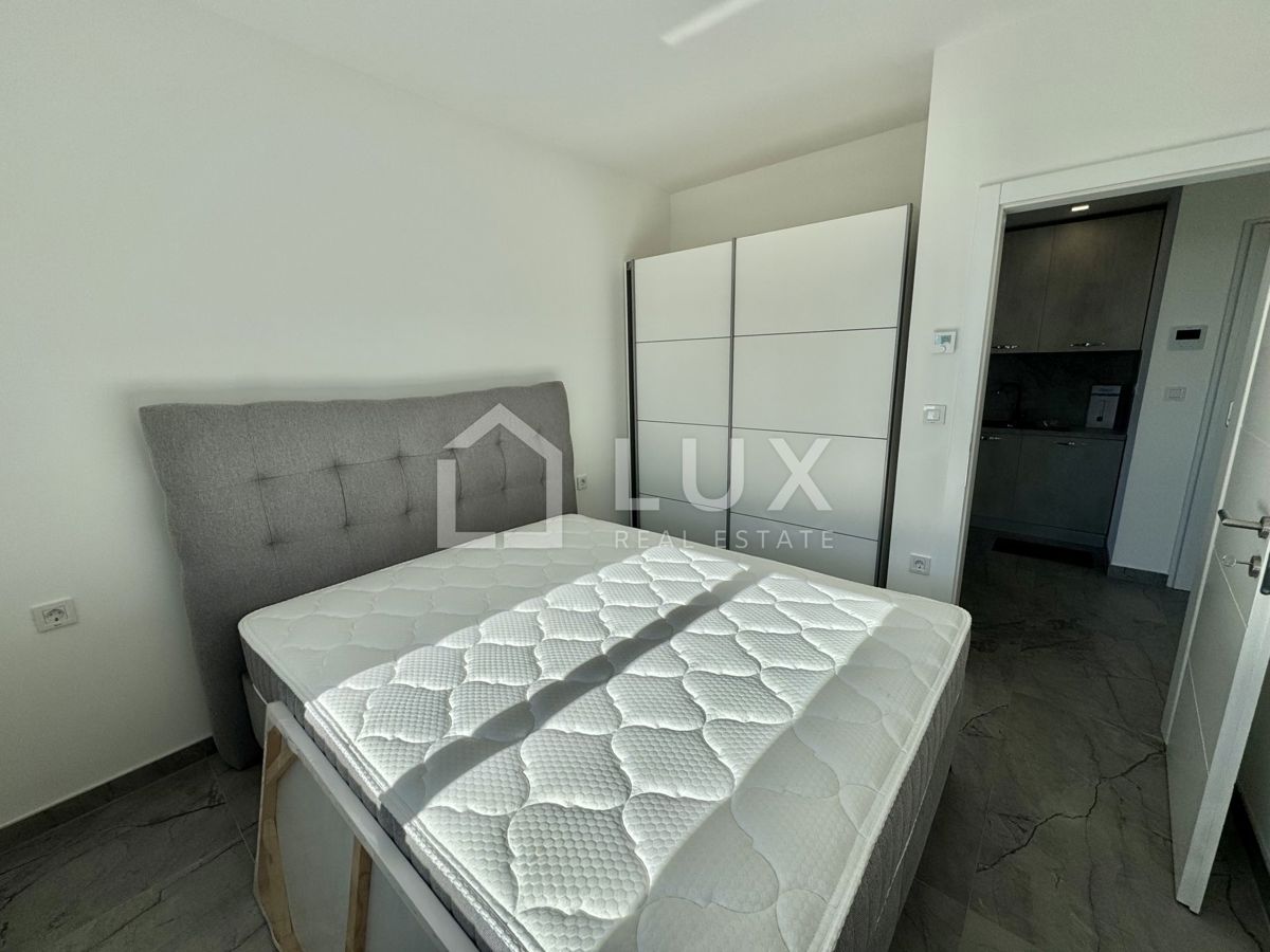 CRIKVENICA - stanovanje 62m2, opremljeno, novogradnja
