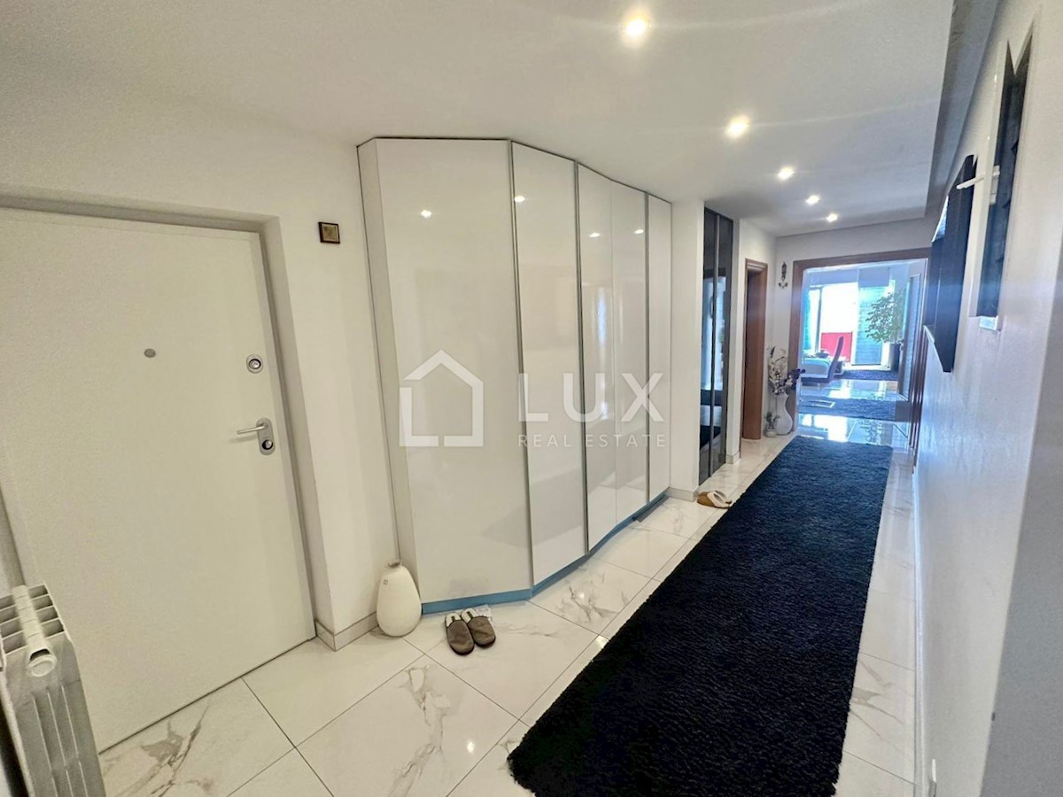 CRIKVENICA - stanovanje 125m2, 3s + kopalnica