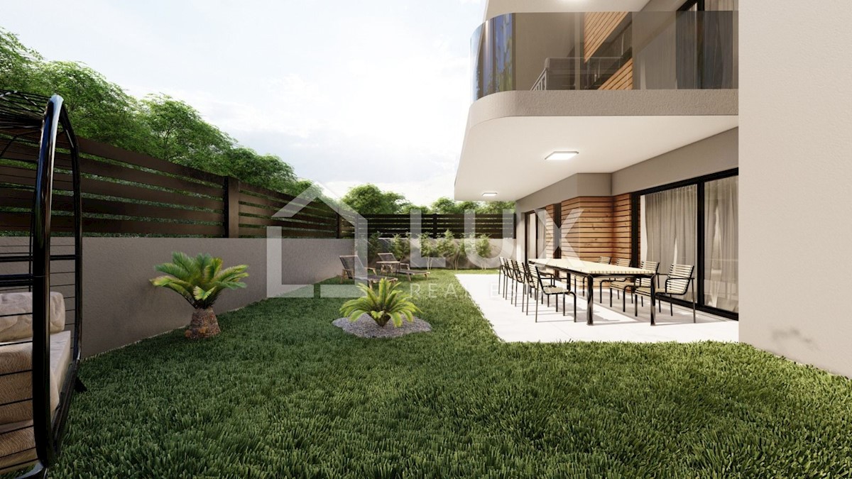 ROVINJ - penthouse 150m2, novogradnja